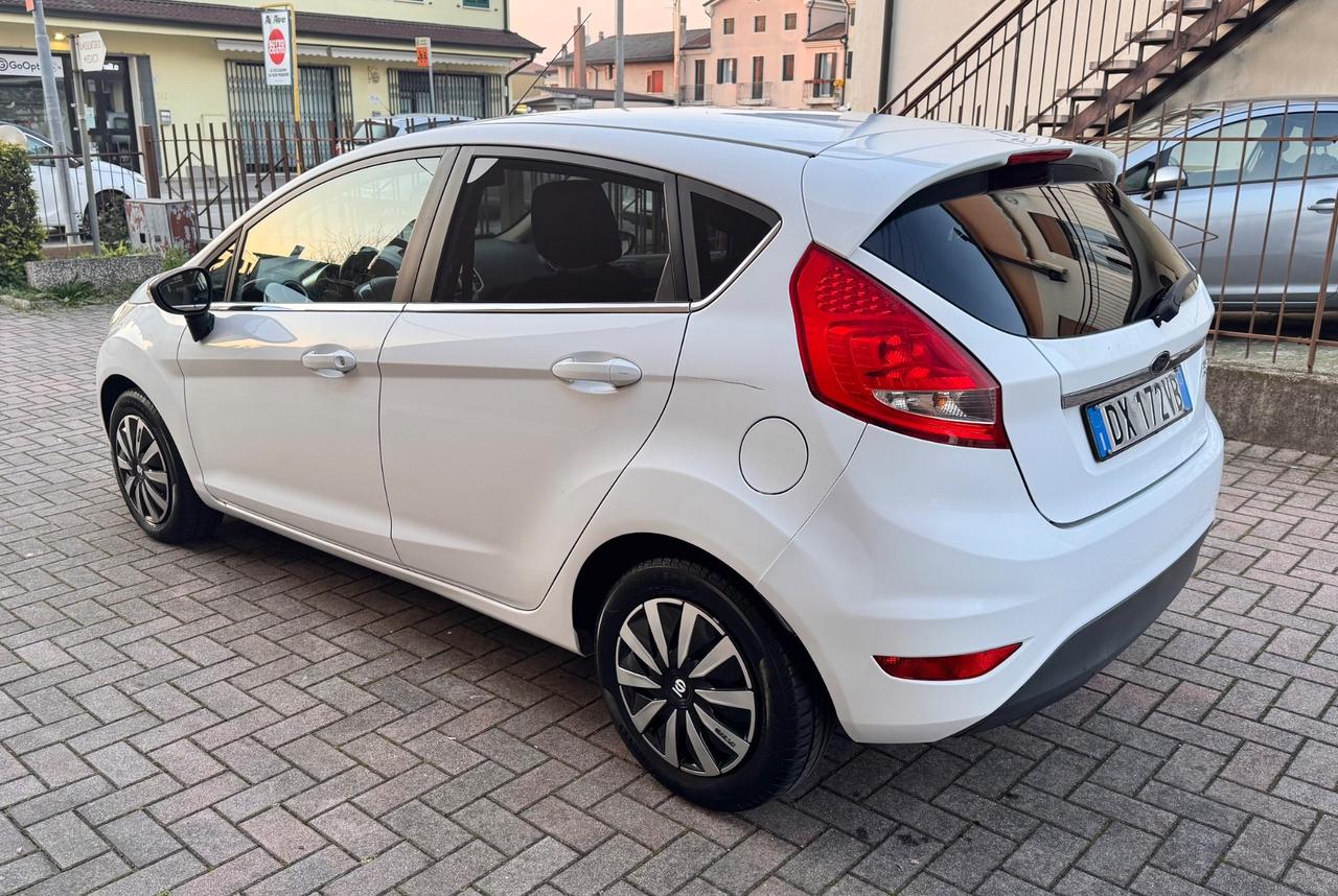 Ford Fiesta 1.4 5 porte GPL Scadenza 2029 Ok Neopatentati