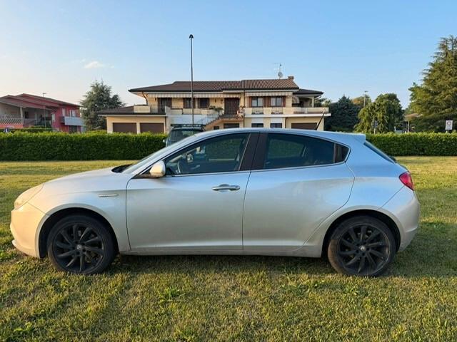 Alfa Romeo Giulietta 2.0 JTDm-2 140 CV Exclusive