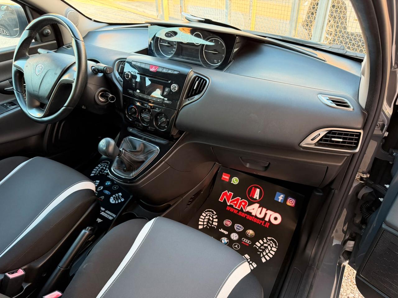 Lancia Ypsilon 1.3 MJT 95 CV Platinum 78000km