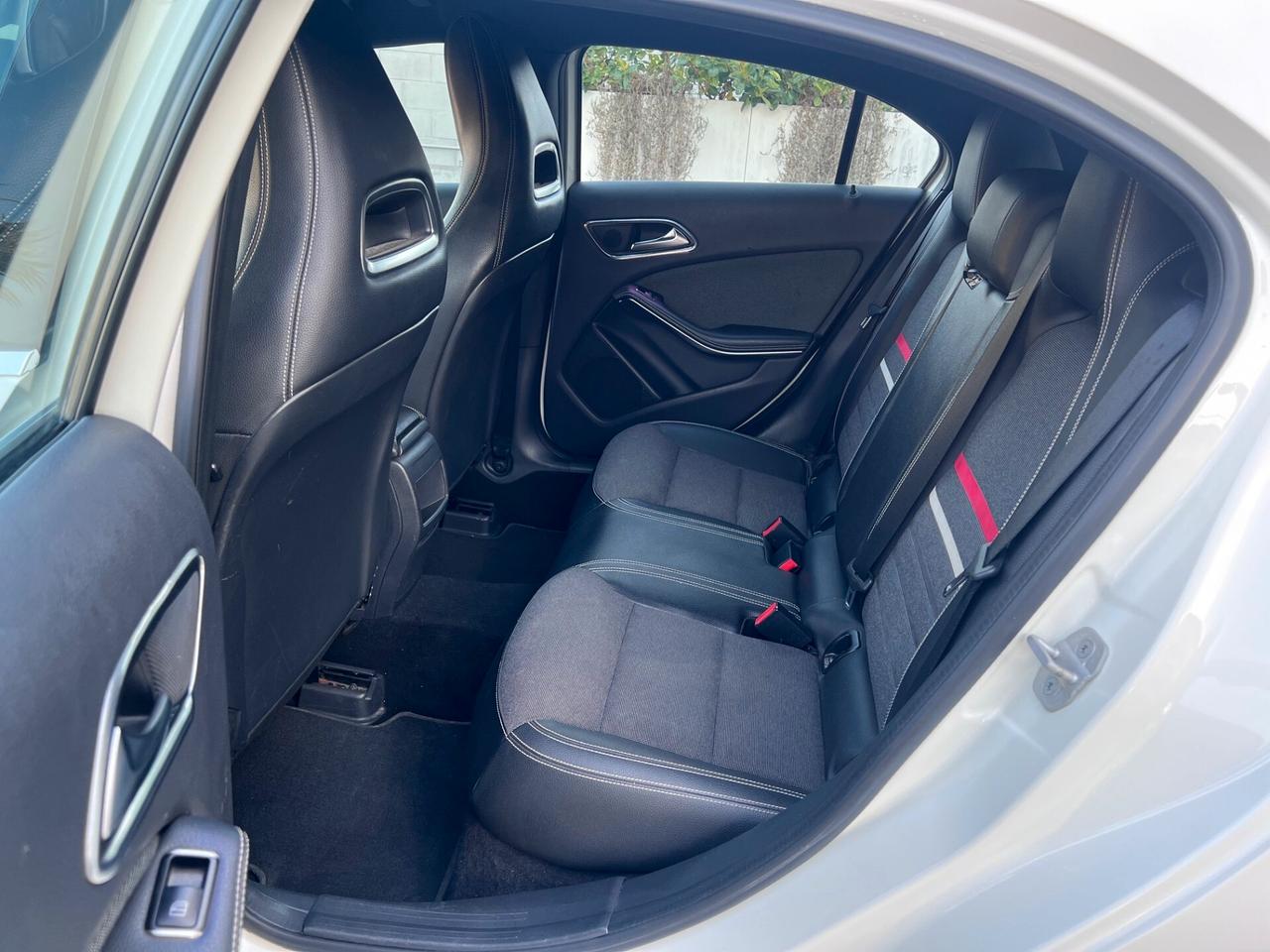 Mercedes-benz A 180 cdi 109cv SPORT NAVI/XENON/PELLE/16; PERFETTA!!