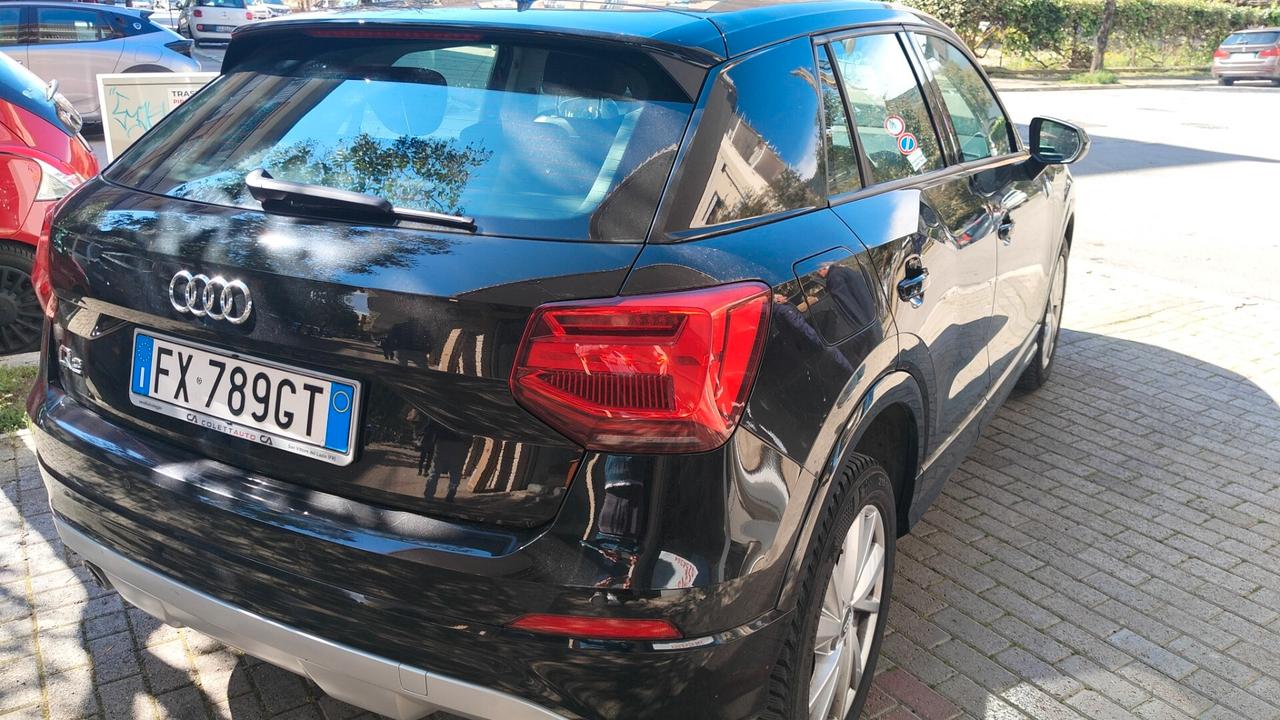 Audi Q2 30 TDI S tronic Business Design