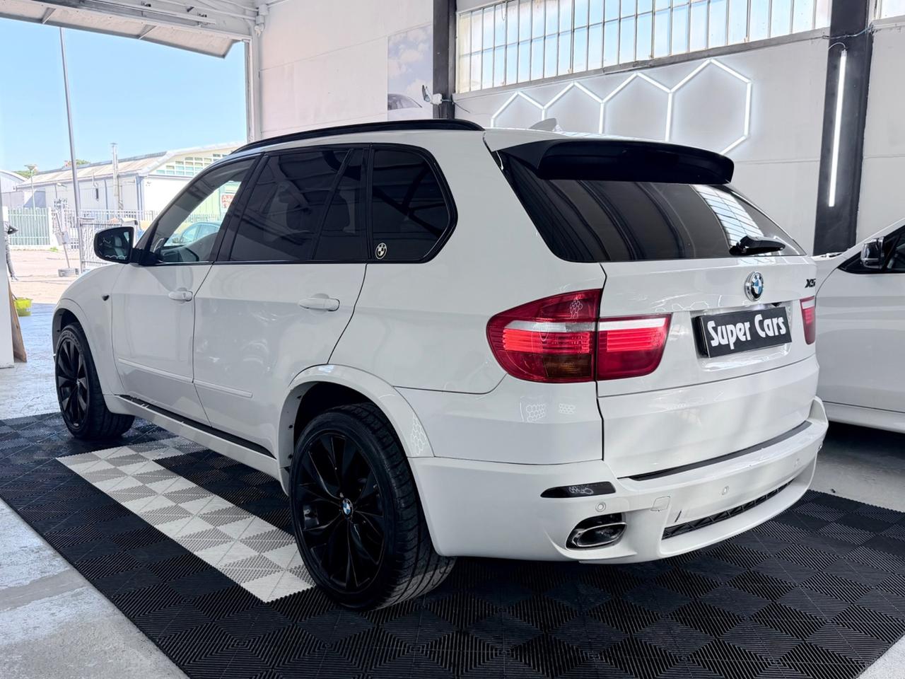 BMW X5 M-SPORT xDrive30d 235CV TETTO-DVD FULL