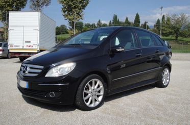 MERCEDES-BENZ B 180 CDI Sport