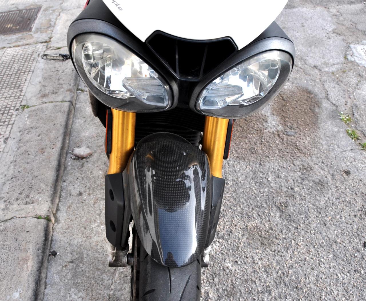 Triumph Speed Triple R 1050