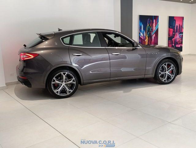 MASERATI Levante V6 Diesel 275 CV AWD Gransport