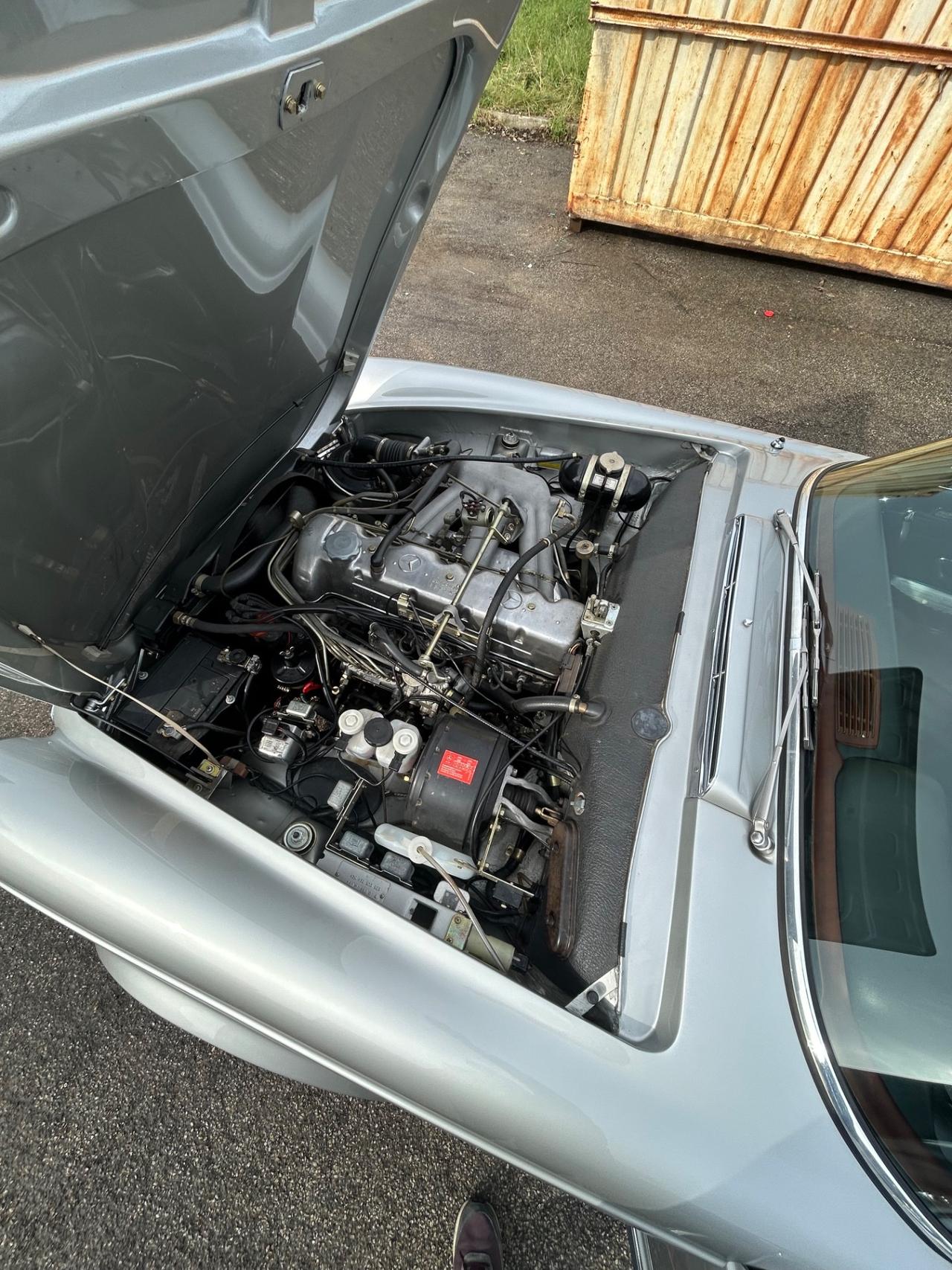 Mercedes-benz SL 280 W113 Pagoda