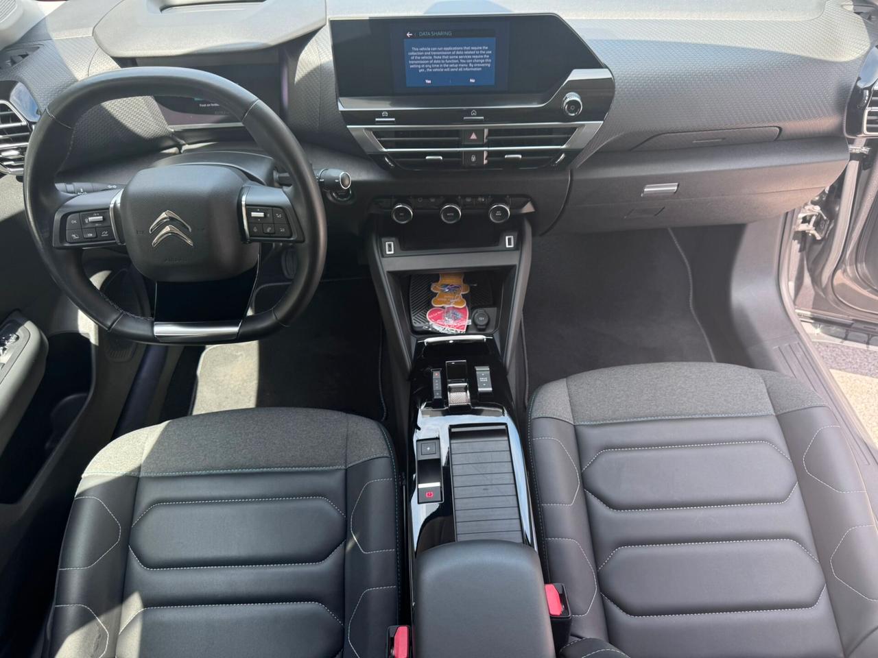 Citroen e-C4 motore elettrico 136 CV Shine