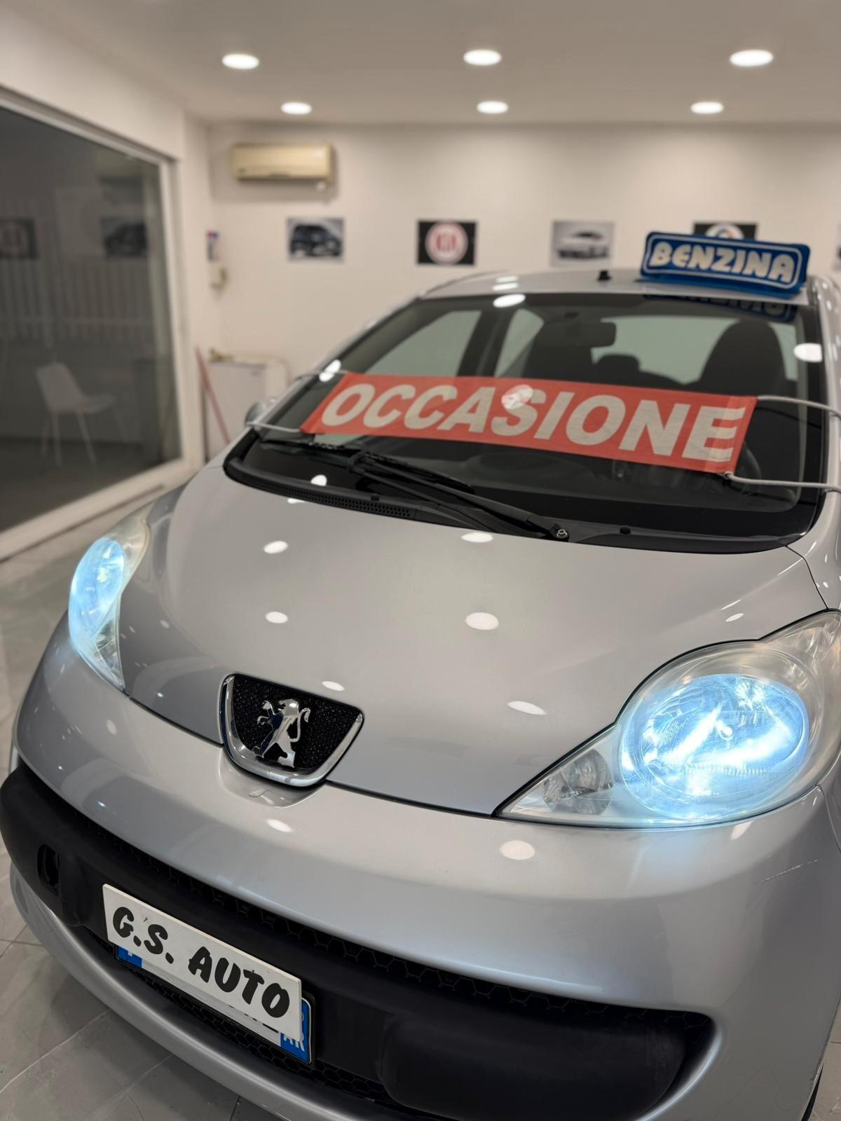 Peugeot 107 1.0 68CV 3p. Sweet Years