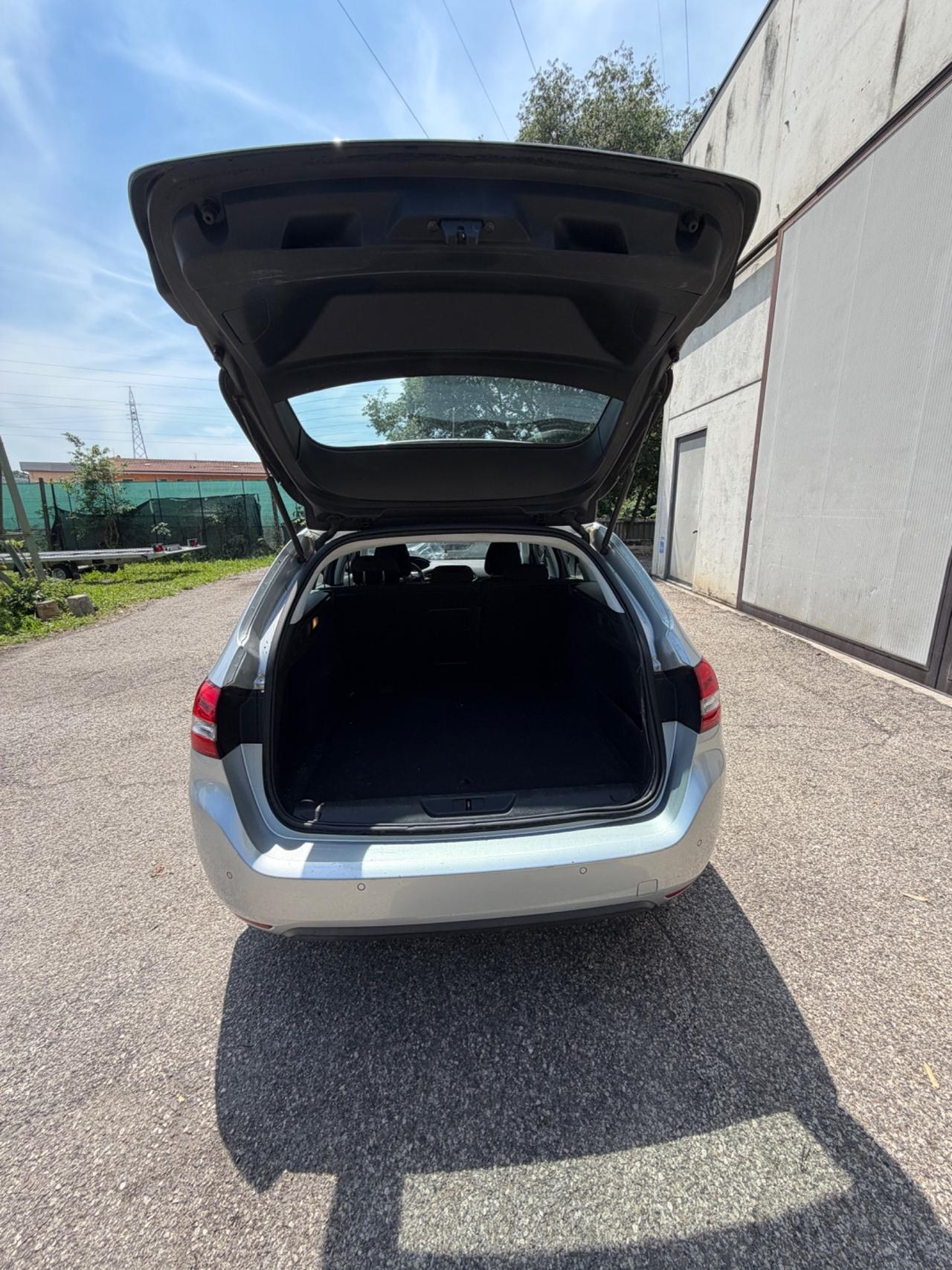 Peugeot 308 BlueHDi 150 S&S SW Business