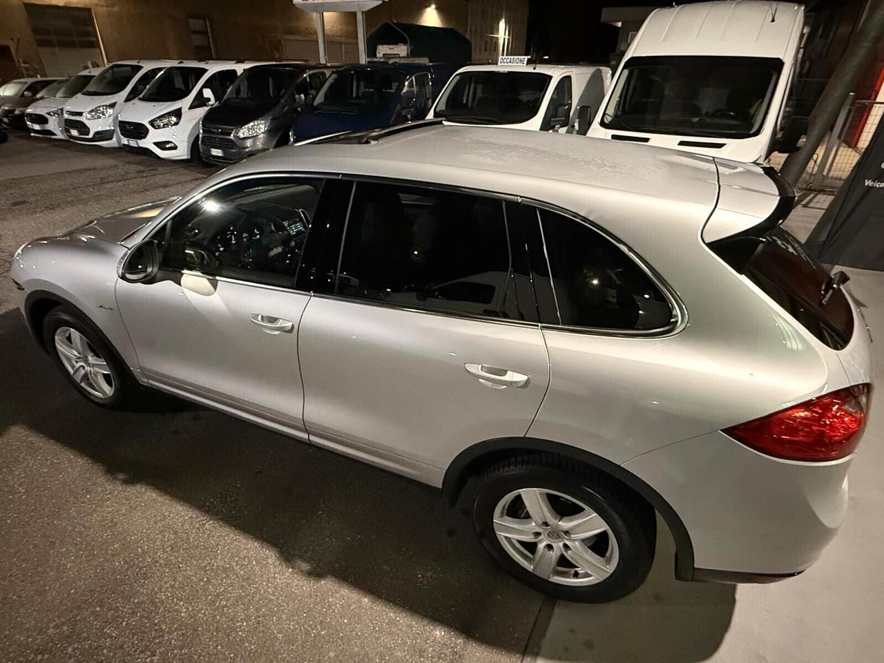 Porsche Cayenne 3.0 Diesel tiptronic 173000km