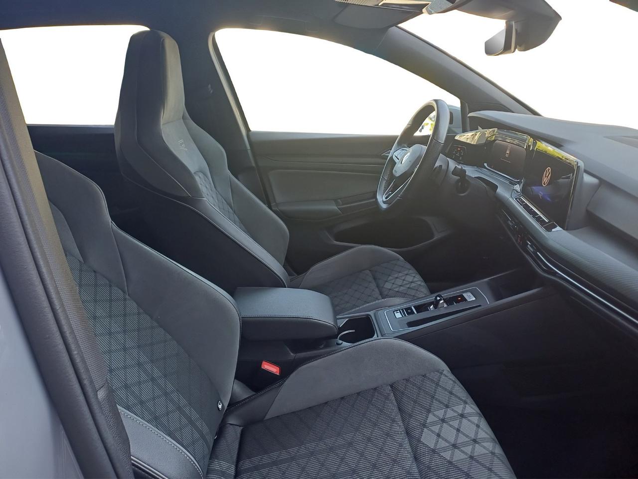 Volkswagen Golf 1.5 etsi evo r-line 150cv dsg