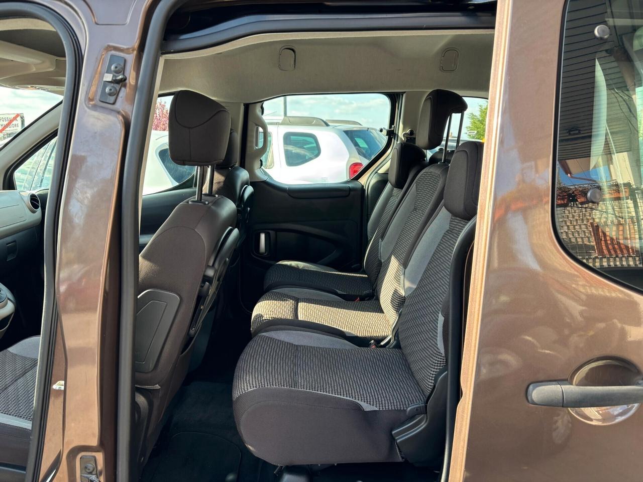 Peugeot Partner 1.6 Diesel 7 posti Neopatentati
