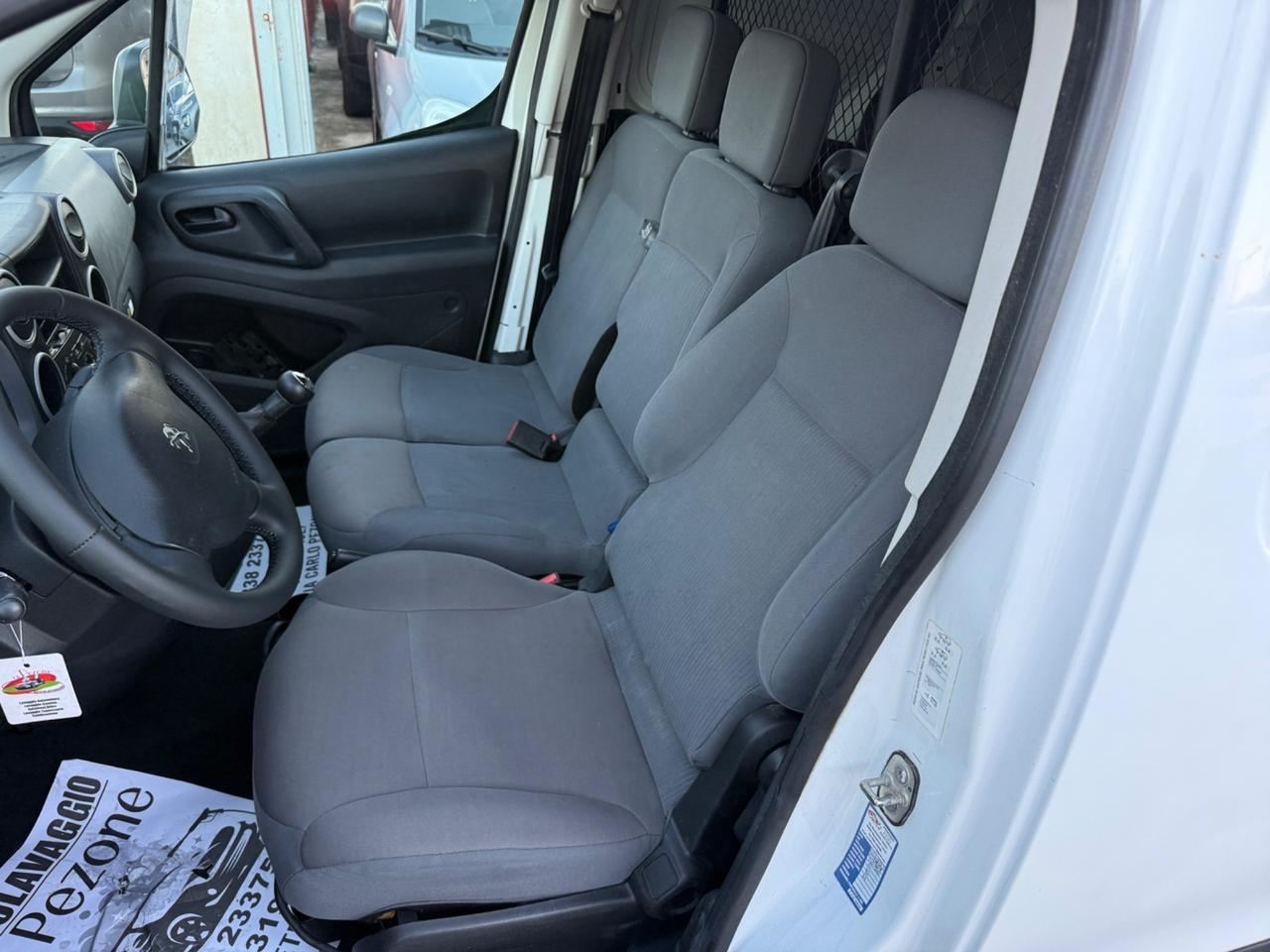 Peugeot Partner 1.6 HDI PASSO LUNGO 3 POSTI