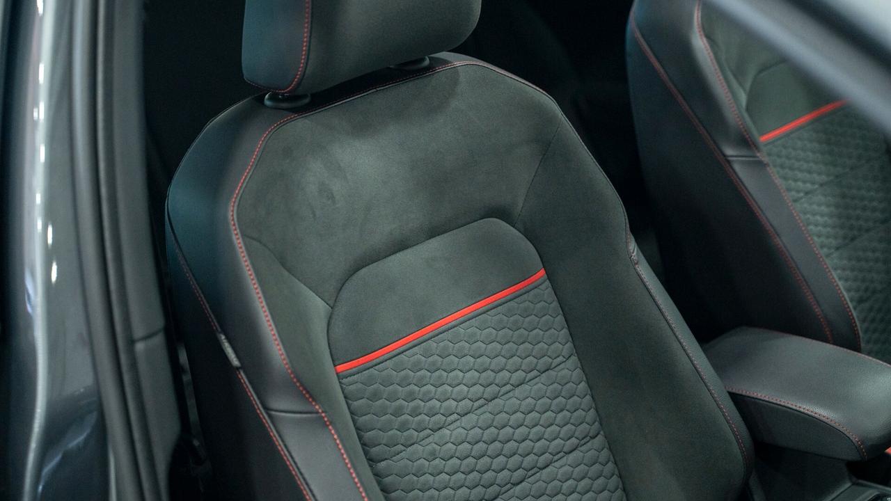 Volkswagen Golf GTI 7.5 PERFORMANCE 245CV DSG TETTO XENO NAVI FULL OPTIONAL