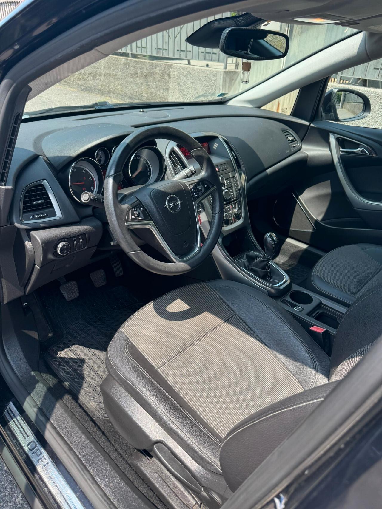 Opel Astra 1.7 CDTI 2011 STATION WAGON