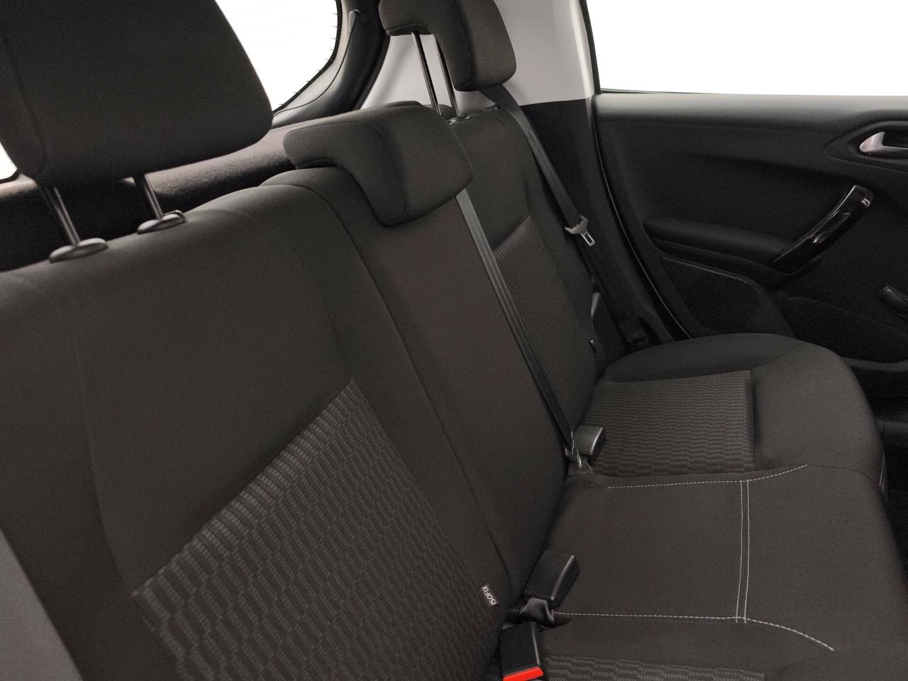 Peugeot 208 1.2 puretech Active s&s 82cv 5p neopatentat