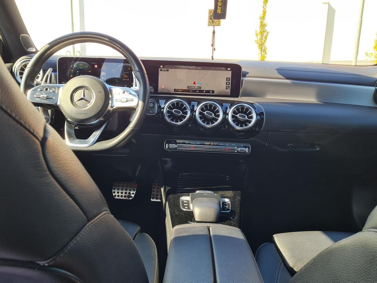 Mercedes-Benz A 180 AMG Line Premium #6483