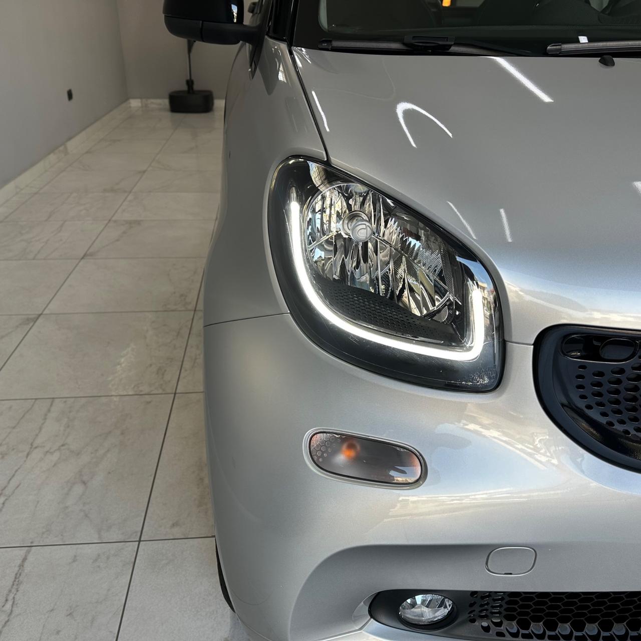 Smart ForTwo 1.0 twinamic Passion 71cv Automatica Bi-color