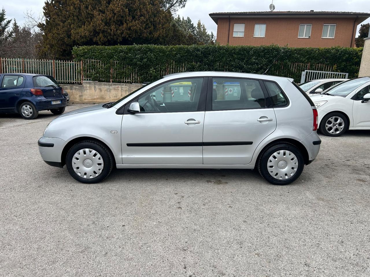 Volkswagen Polo 1.2 12V 5p. Trendline 98000km