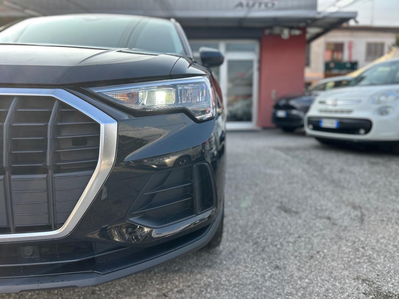 Audi Q3 35 2.0 tdi s-tronic