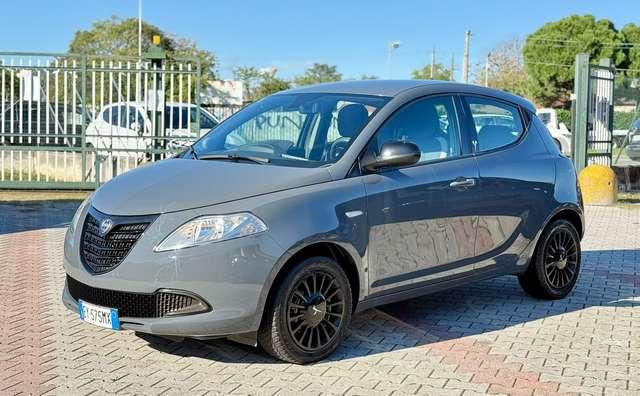Lancia Ypsilon 1.2 8v S MomoDesign 69cv E6
