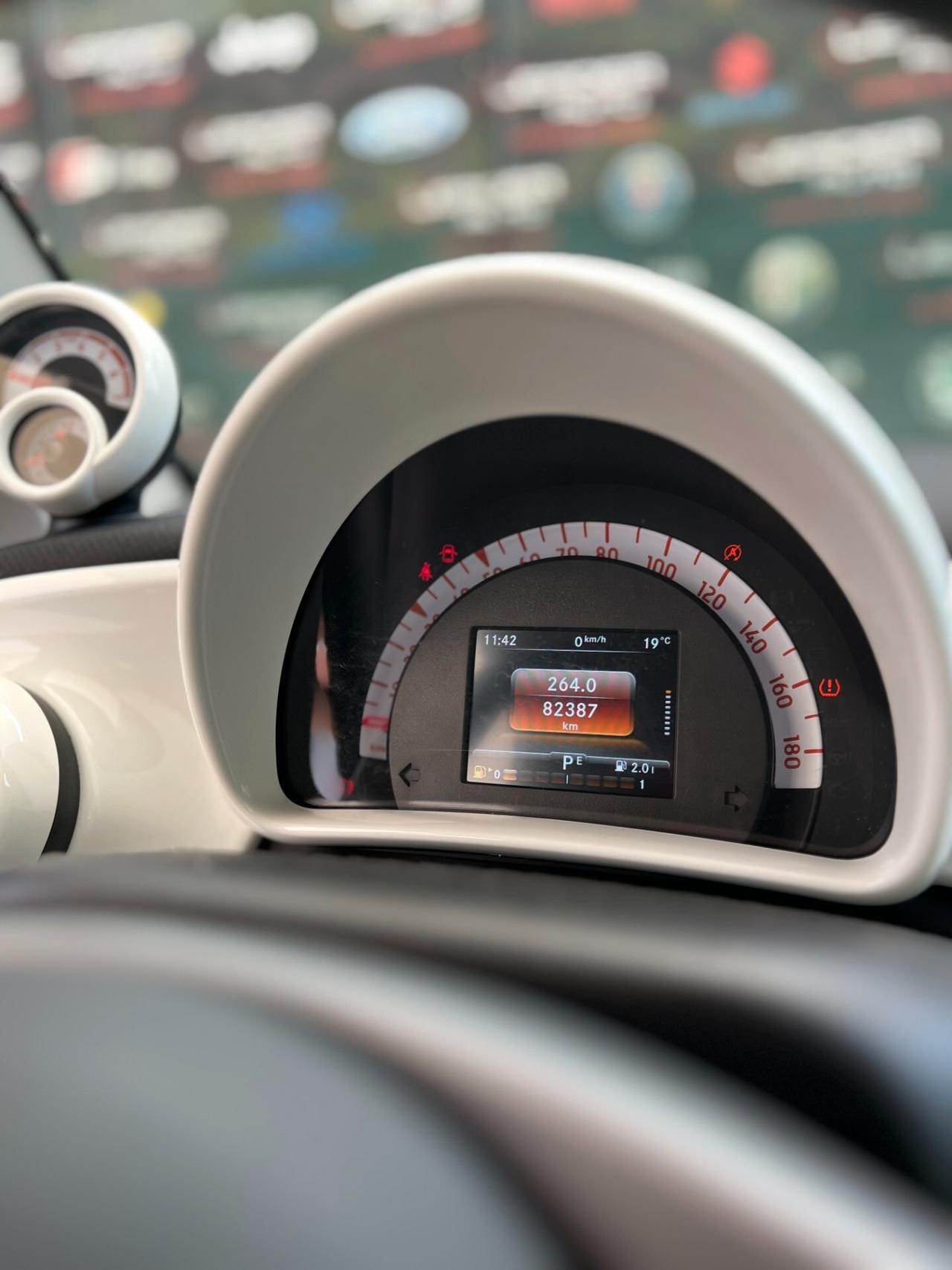 Smart ForTwo 1.0 71 cv Navigatore - Bracciolo - Cambio Automatico