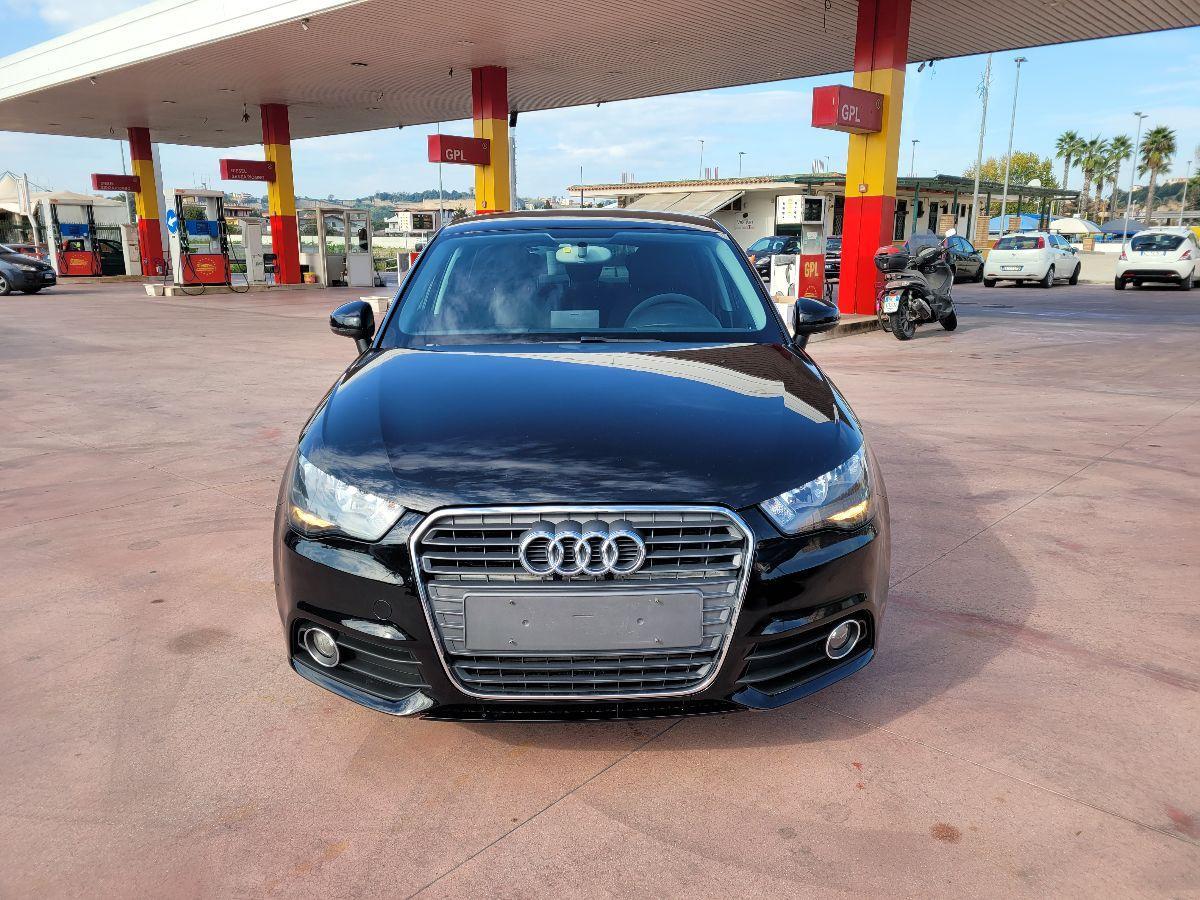 AUDI - A1 - 1.6 TDI S line edition plus