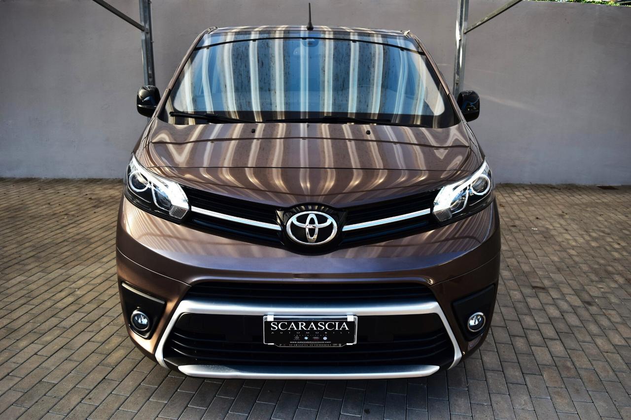 Toyota Proace 2.0D 177 cv L2 Automatica Black Edition - "Autocarro N1"