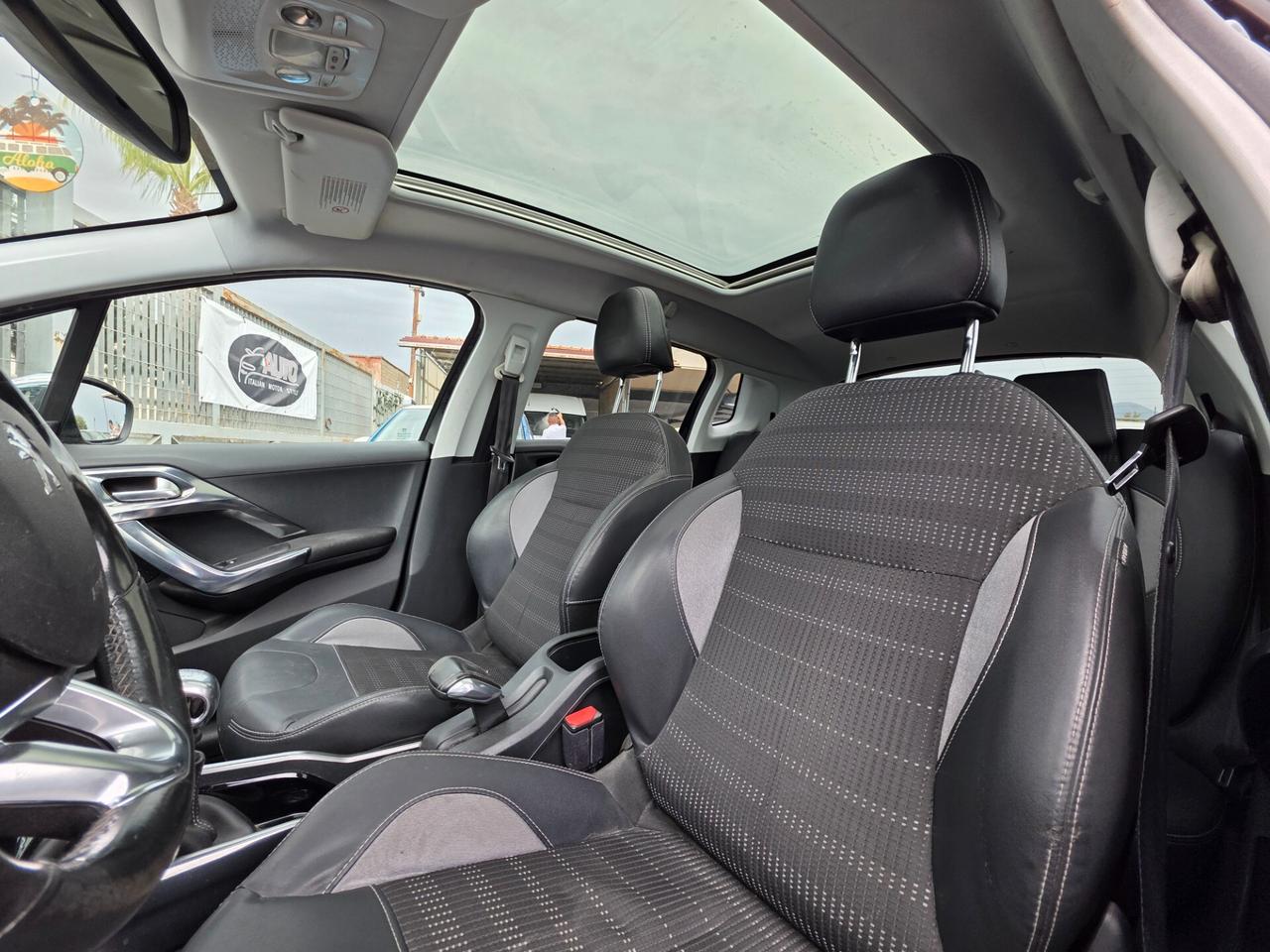 Peugeot 2008 1.6 e-HDi 115 CV Stop&Start Féline