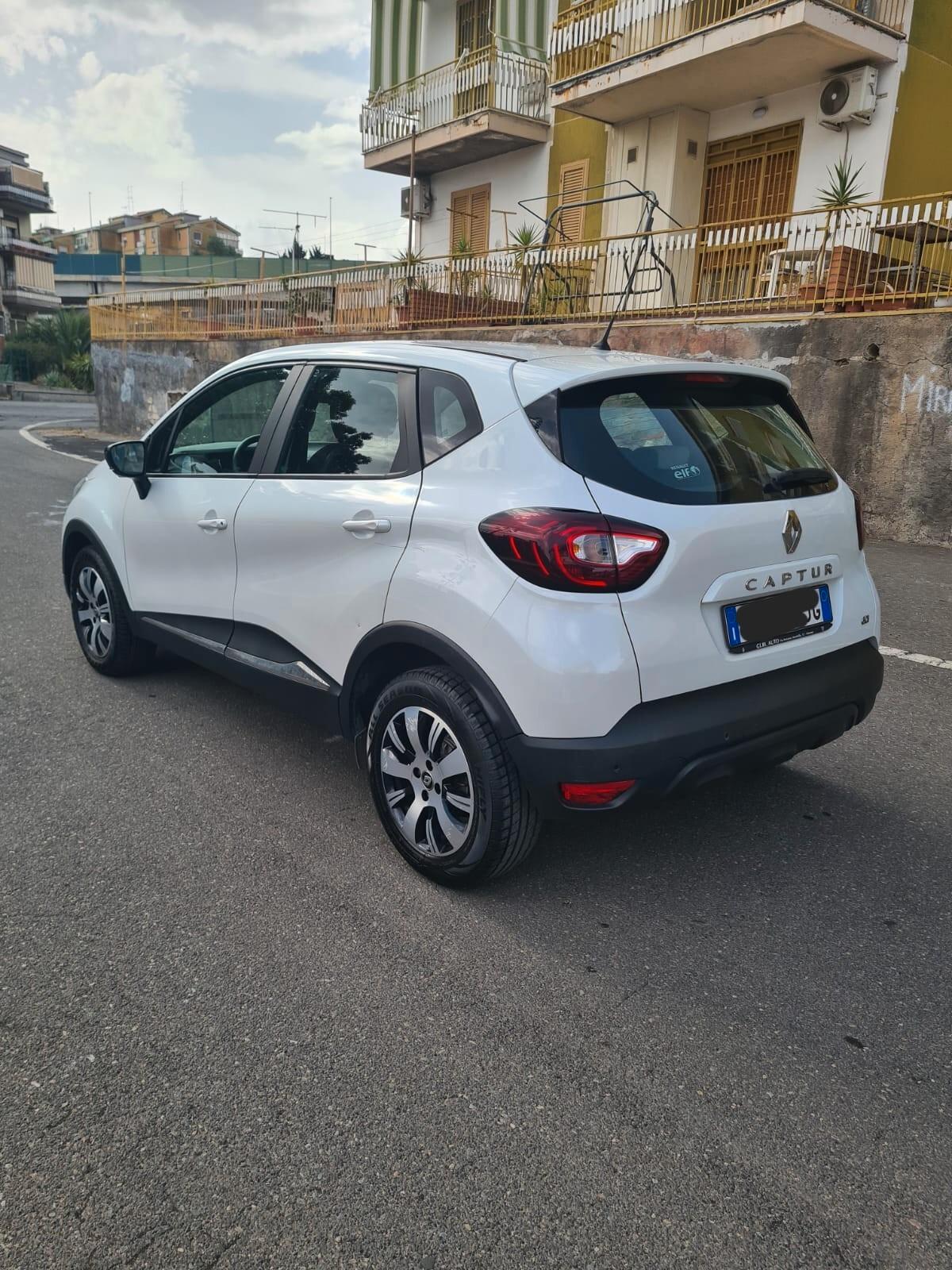 RENAULT CAPTUR 1.5 DIESEL