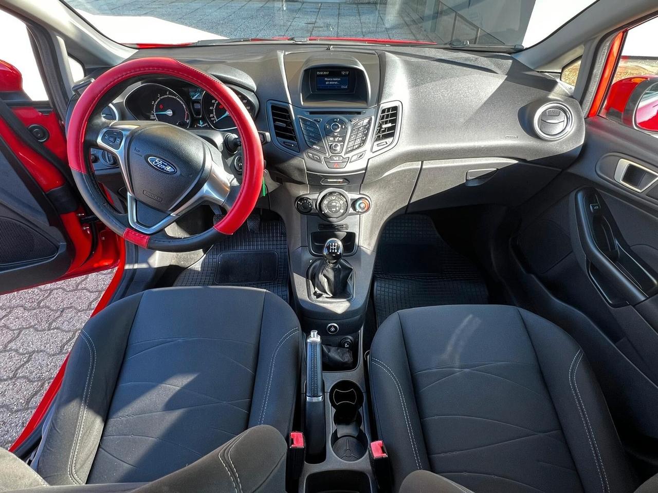 FORD Fiesta 6ª serie Fiesta 1.4 5p. Bz.- GPL T...