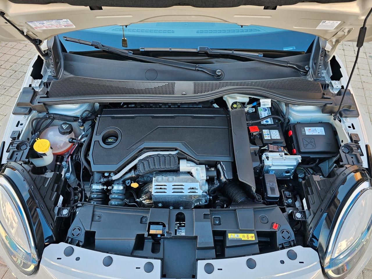Fiat 600 Hybrid 110 CV DCT MHEV La Prima