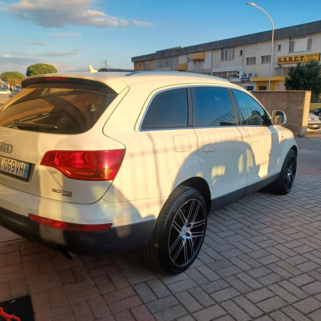 PERFETTA AUDI Q7 3.0 TDI AUTOM 4X4