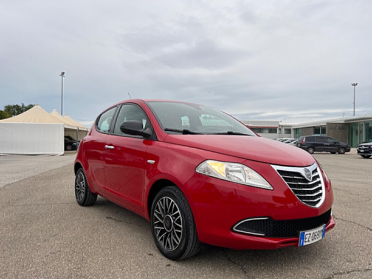 Lancia Ypsilon 1.2 69 CV 5p. 30th Anniversary.