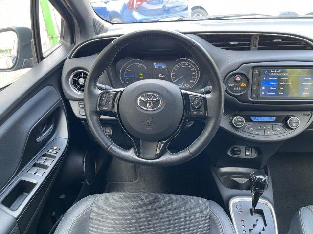 TOYOTA Yaris 1.5H 73CV STYLE AUTOMATICA TETTO PANORAMICO