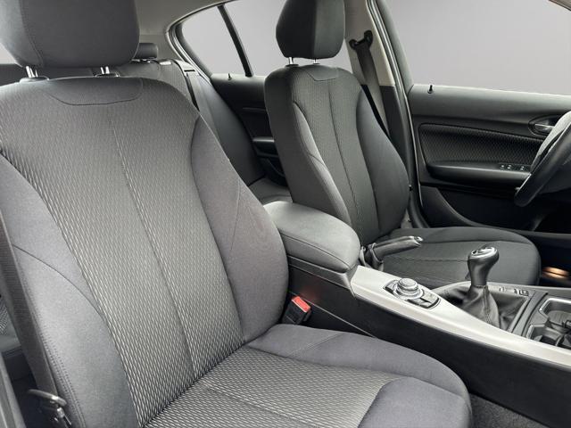 BMW 118 i 5p. Unique BIANCO PERLA