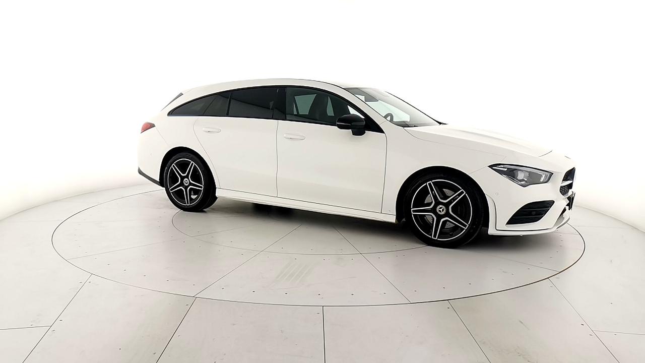 Mercedes-Benz CLA Sh.Brake - X118 - CLA Shooting Brake 200 d Premium auto