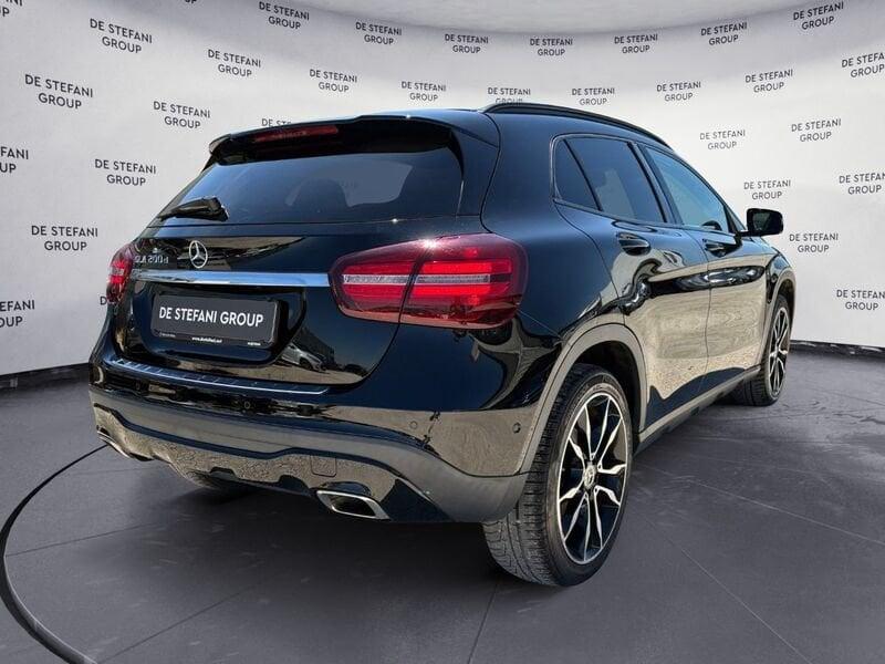 Mercedes-Benz GLA GLA 200 d Automatic Night Edition