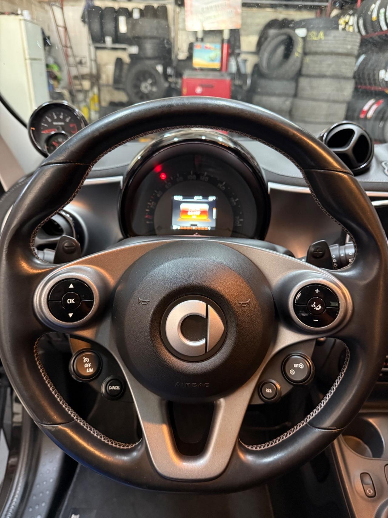 Smart ForFour BRABUS 0.9 Turbo twinamic Xclusive