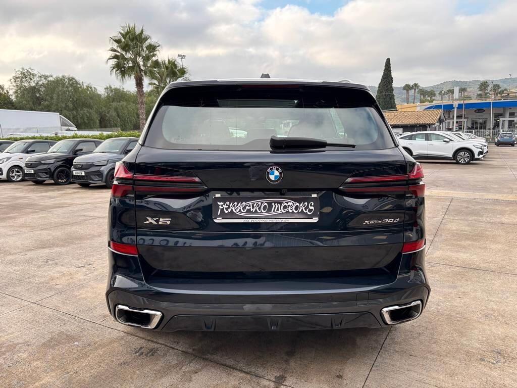 Bmw X5 M xDrive30d 48V Msport 2024/ 29.000 KM IVA ESPOSTA tua a soli 699 Euro al mese