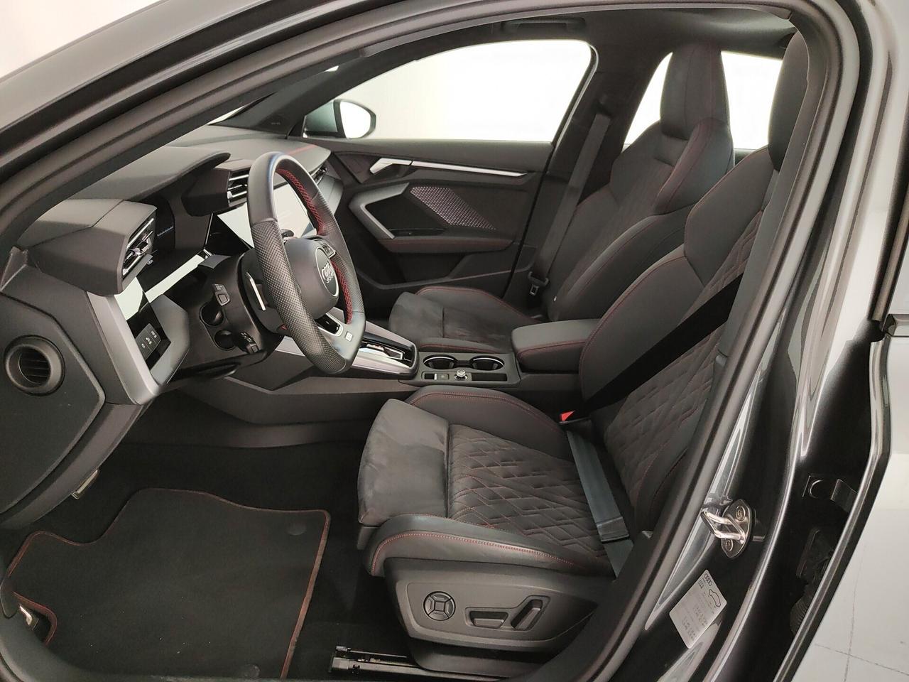 Audi S3 SPB TFSI quattro S tronic Sport Attitude
