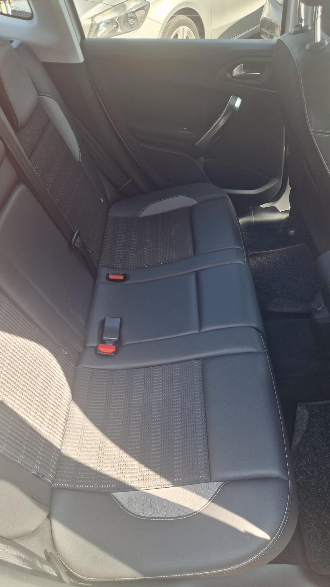 Peugeot 2008 PureTech 82 Allure