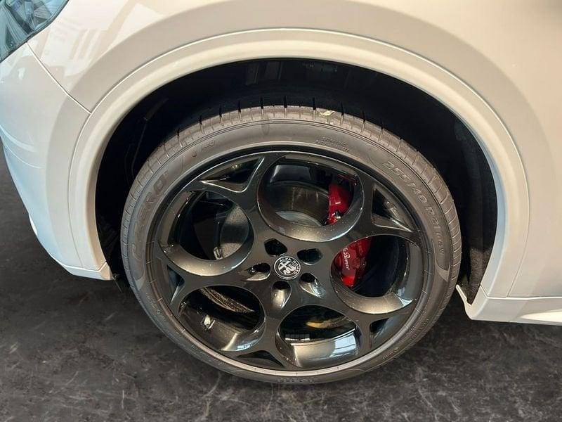 Alfa Romeo Stelvio 2.2 t Tributo Italiano Q4 210cv auto