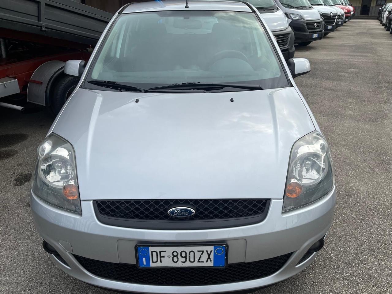 Ford fiesta 5 P-1.4 tdci- km 90000-2007