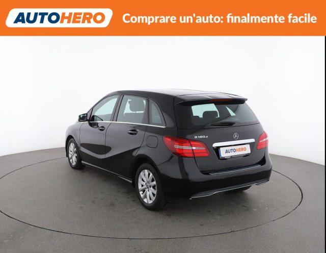 MERCEDES-BENZ B 180 d Business