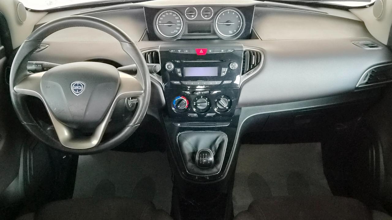 Lancia Ypsilon 1.2 69 CV 5 porte S&S Gold