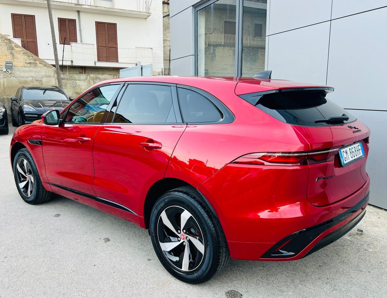 Jaguar F-Pace 2.0 D 163 CV AWD R-Dynamic S - possibilià noleggio no scoring