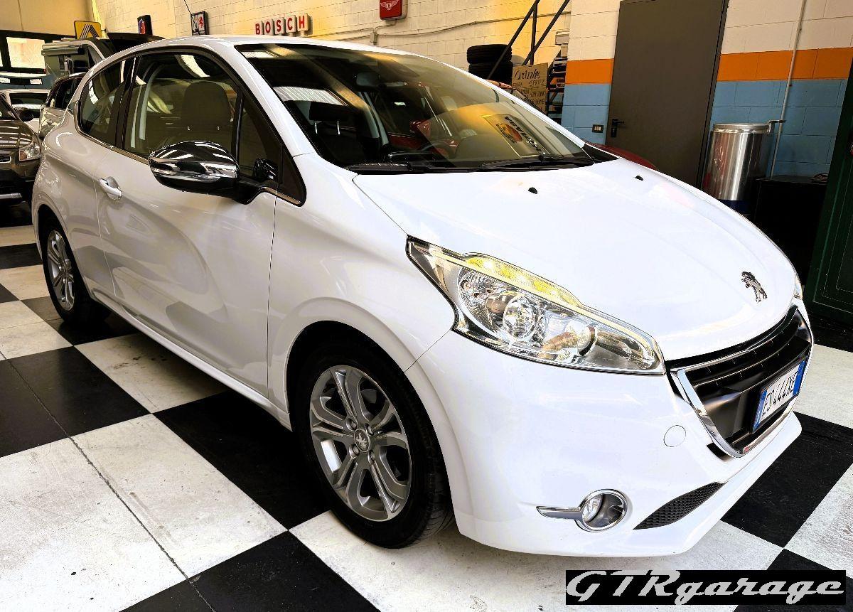 PEUGEOT - 208 - 1.6 e-HDi 92 CV S&S 3p. Allure