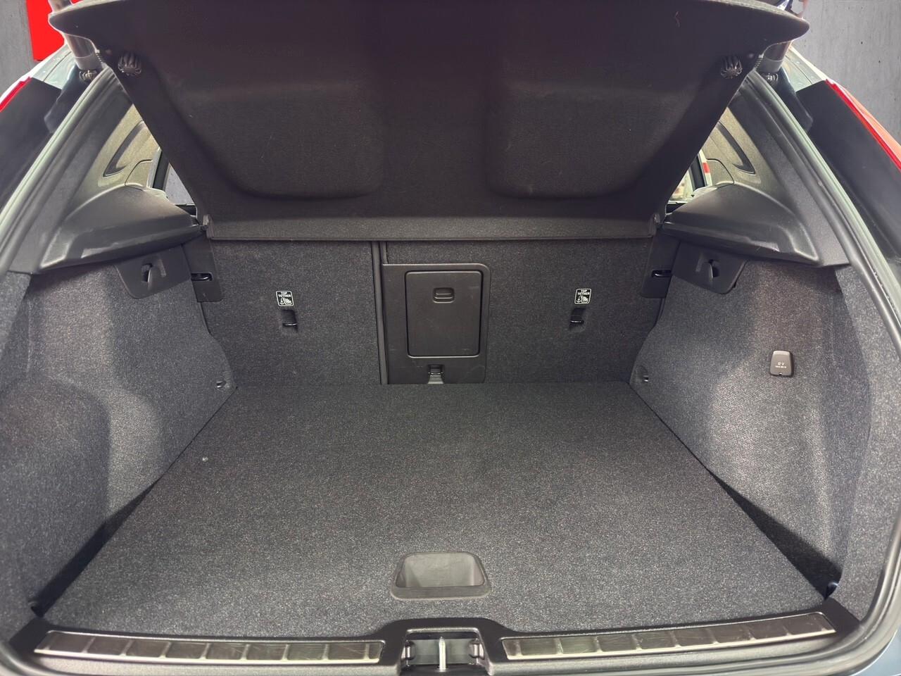 Volvo XC40 T5 Recharge Plug-in Hybrid Inscription