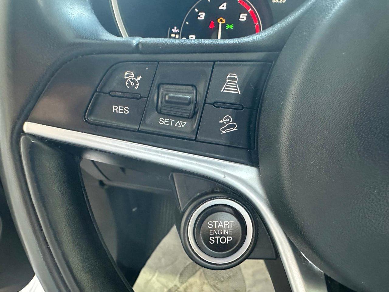 Alfa Romeo Stelvio 2.2 t Sport Tech rwd 160cv auto